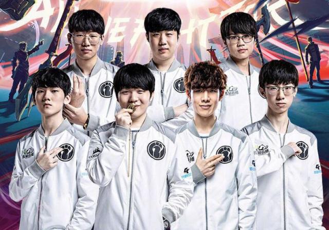 却在众多冠 却在众多冠