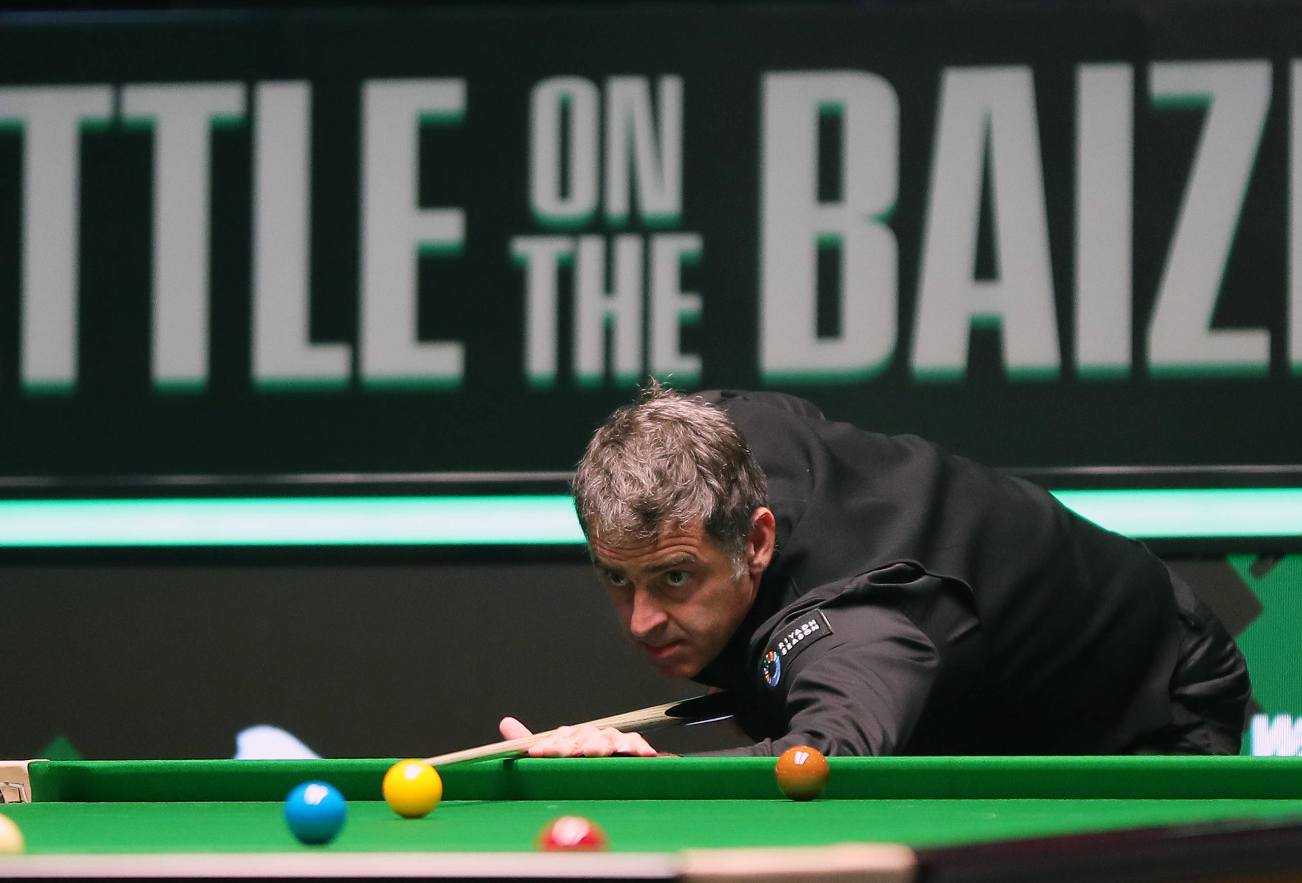 比赛态度令人担心！快船后场新星在攻防两端都存在着不小的问题？